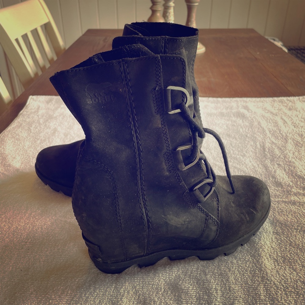 Sorel Joan of Arctic lace up wedge